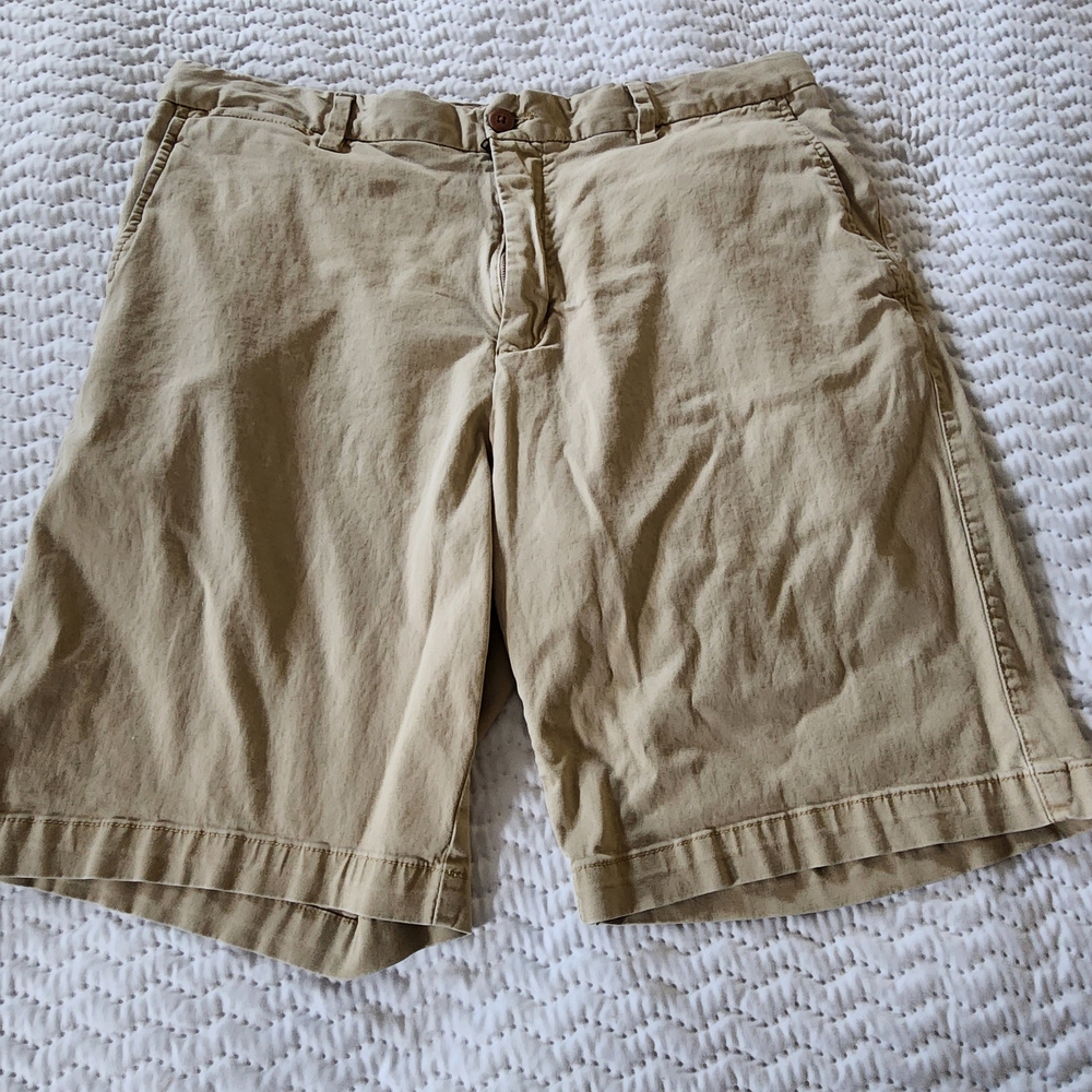 Tommy Bahama Men's Flat-Front Shorts Size 38